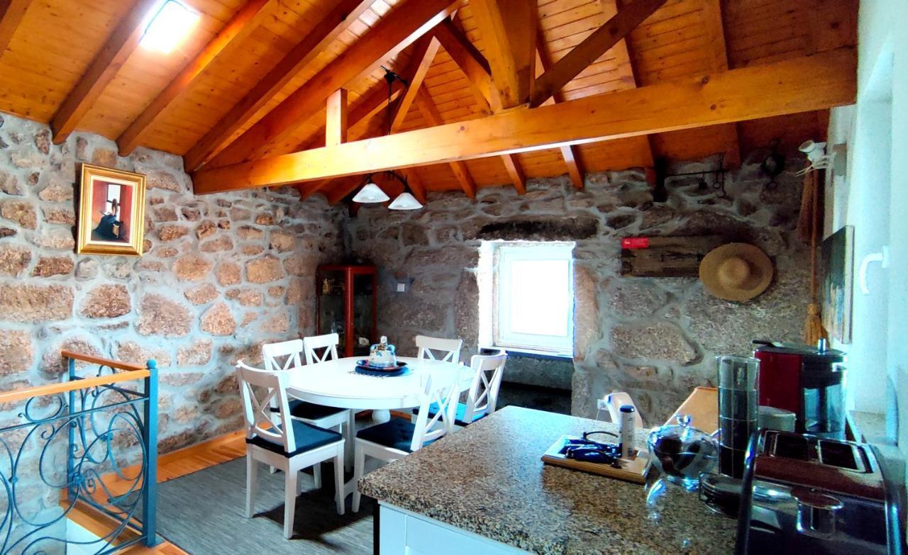 Casa Rural D 'Avo - Sossego Do Campo - 5 Adultos Alhais エクステリア 写真