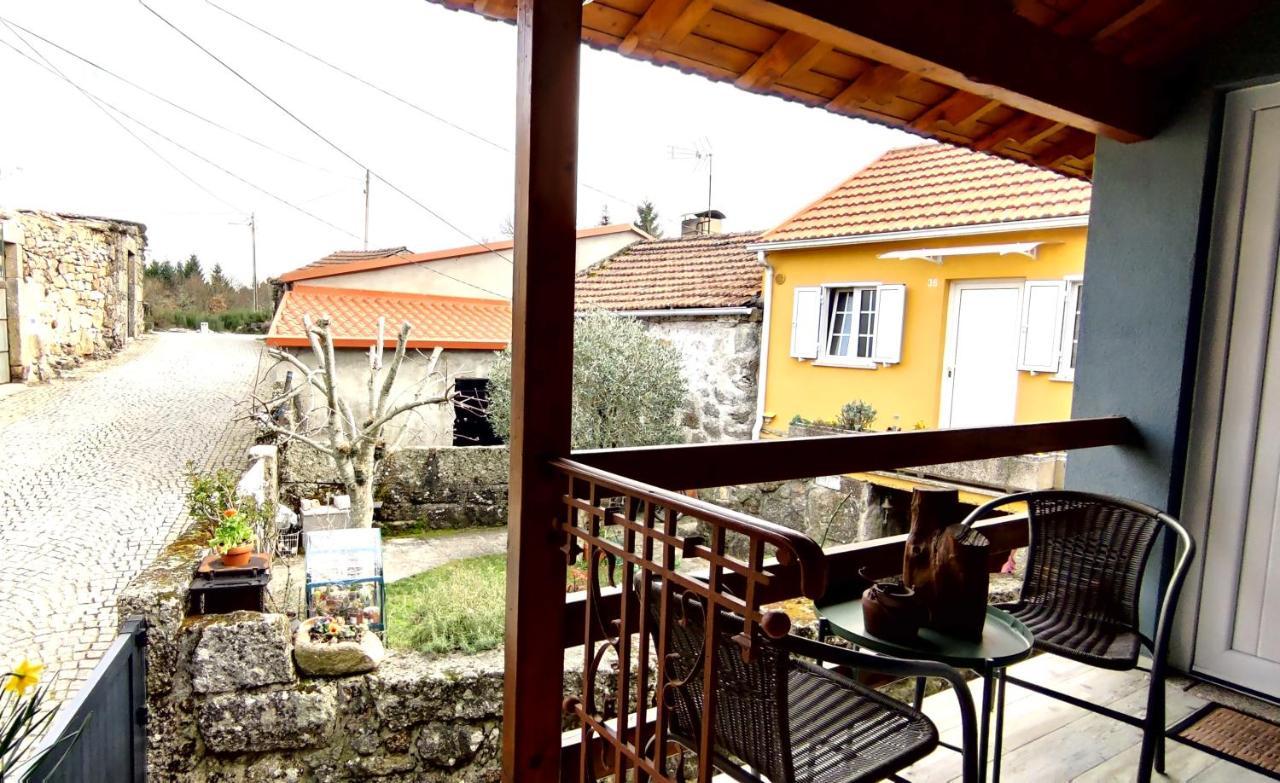 Casa Rural D 'Avo - Sossego Do Campo - 5 Adultos Alhais エクステリア 写真