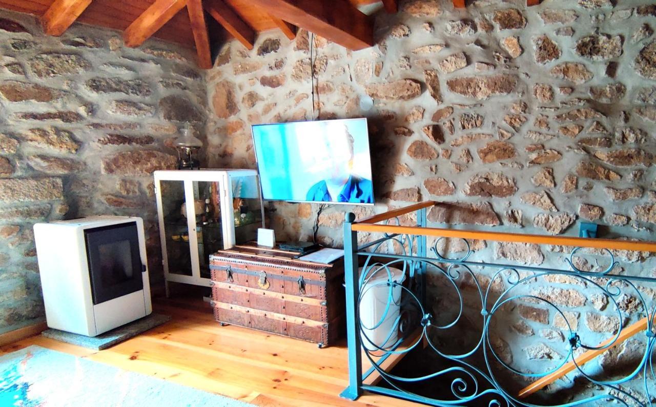 Casa Rural D 'Avo - Sossego Do Campo - 5 Adultos Alhais エクステリア 写真