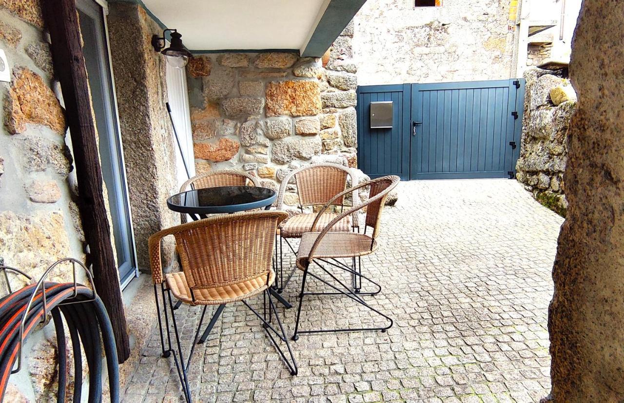 Casa Rural D 'Avo - Sossego Do Campo - 5 Adultos Alhais エクステリア 写真